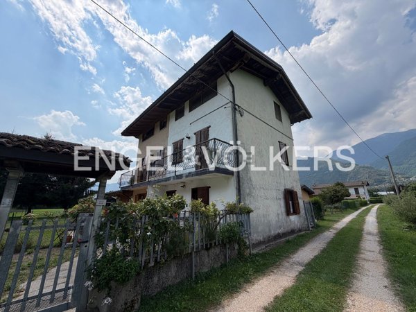 casa indipendente in vendita a Bagolino in zona Ponte Caffaro