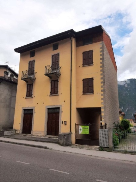 appartamento in vendita a Bagolino in zona Ponte Caffaro