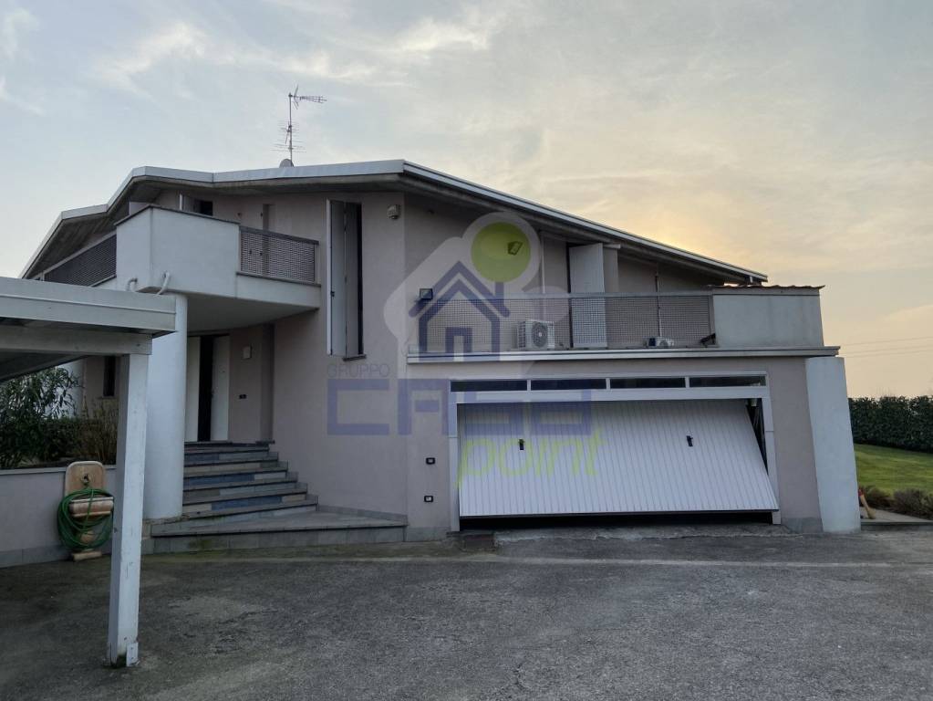 casa indipendente in vendita a Barbariga