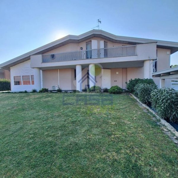 casa indipendente in vendita a Barbariga