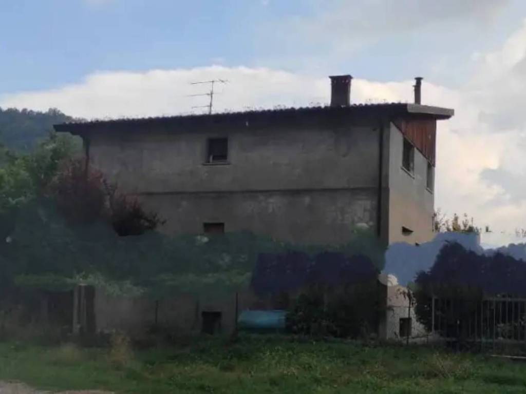casa indipendente in vendita a Barghe