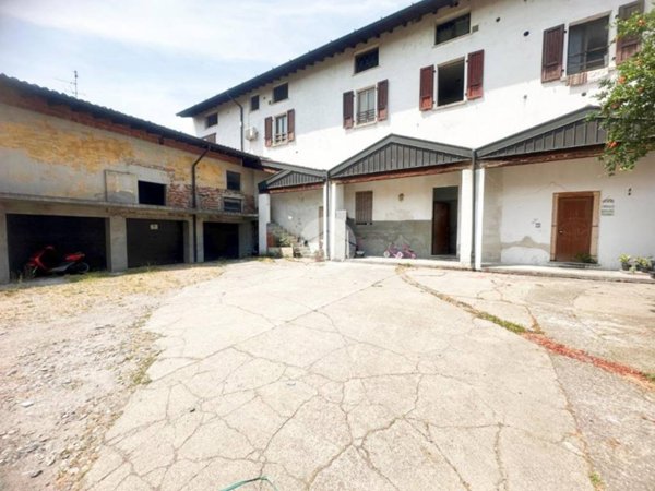 appartamento in vendita a Bassano Bresciano