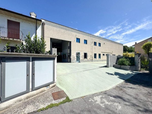 ufficio in vendita a Bassano Bresciano