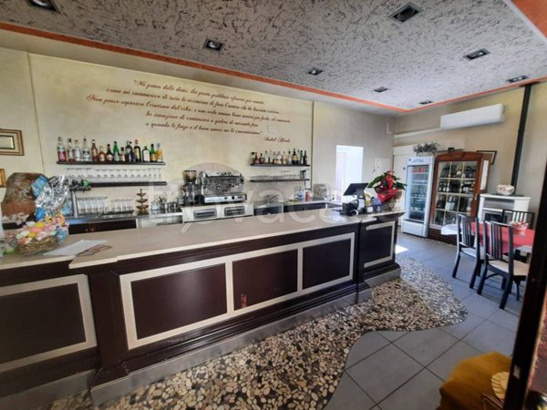 negozio in vendita a Bassano Bresciano