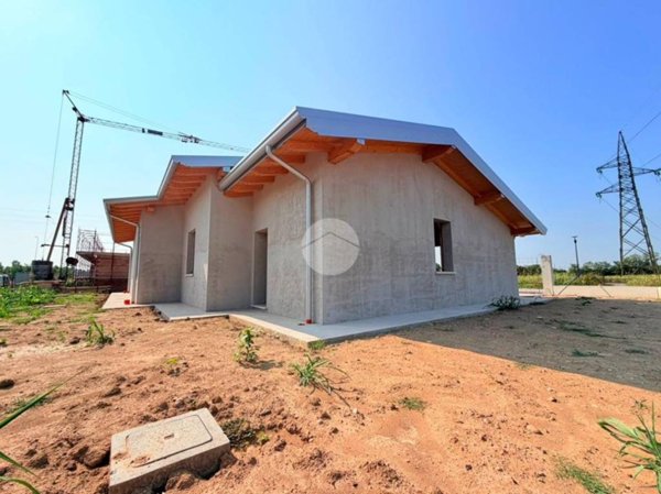 casa indipendente in vendita a Bassano Bresciano