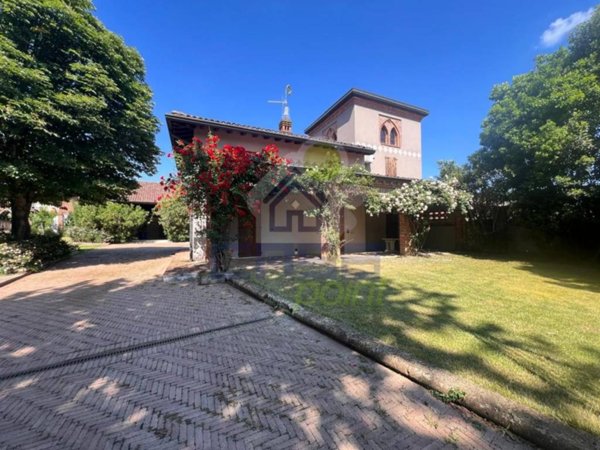 casa indipendente in vendita a Bassano Bresciano
