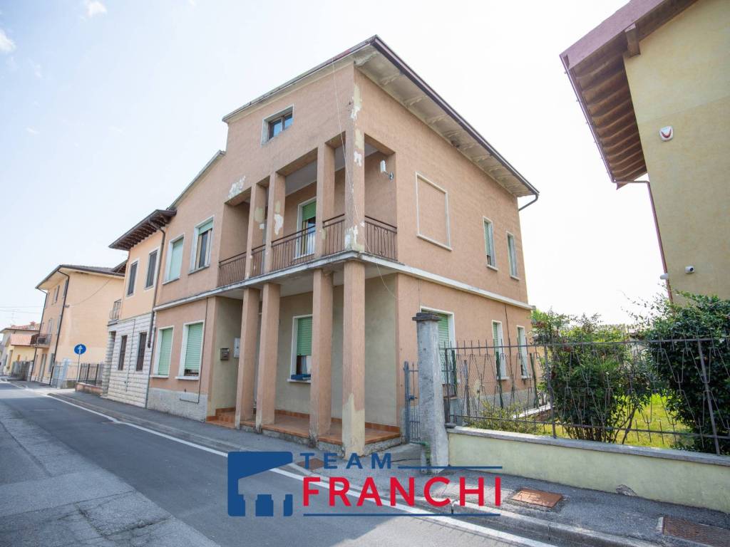 casa indipendente in vendita a Bassano Bresciano