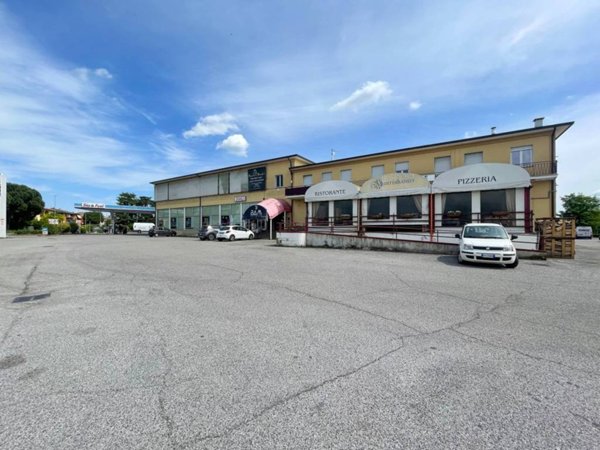 intera palazzina in vendita a Bedizzole in zona Piazza