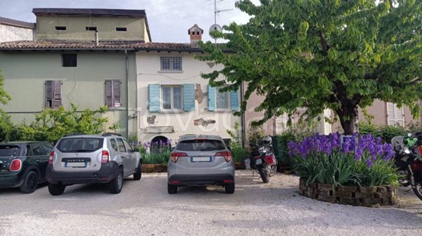 casa indipendente in vendita a Bedizzole in zona Piazza