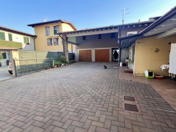 appartamento in vendita a Bedizzole in zona Pontenove