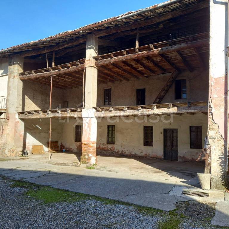 casa indipendente in vendita a Bedizzole in zona Campagnola