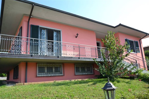 casa indipendente in vendita a Bedizzole in zona Piazza