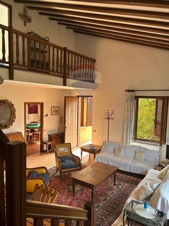casa indipendente in vendita a Bedizzole in zona Piazza