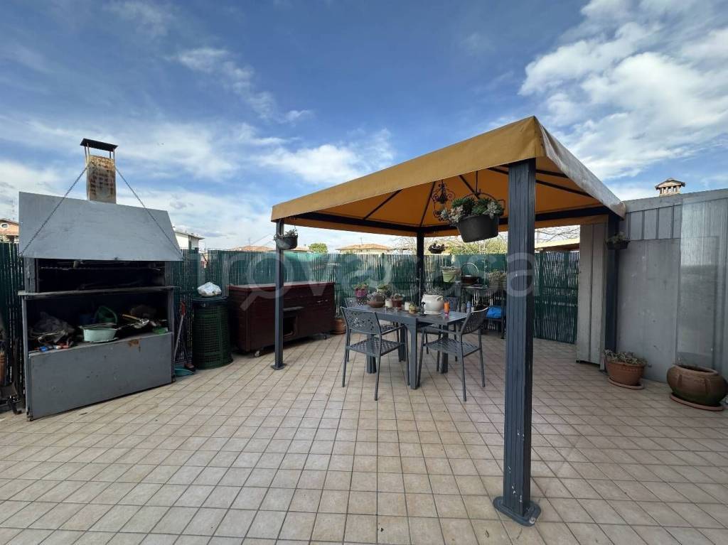 appartamento in vendita a Bedizzole in zona Pontenove