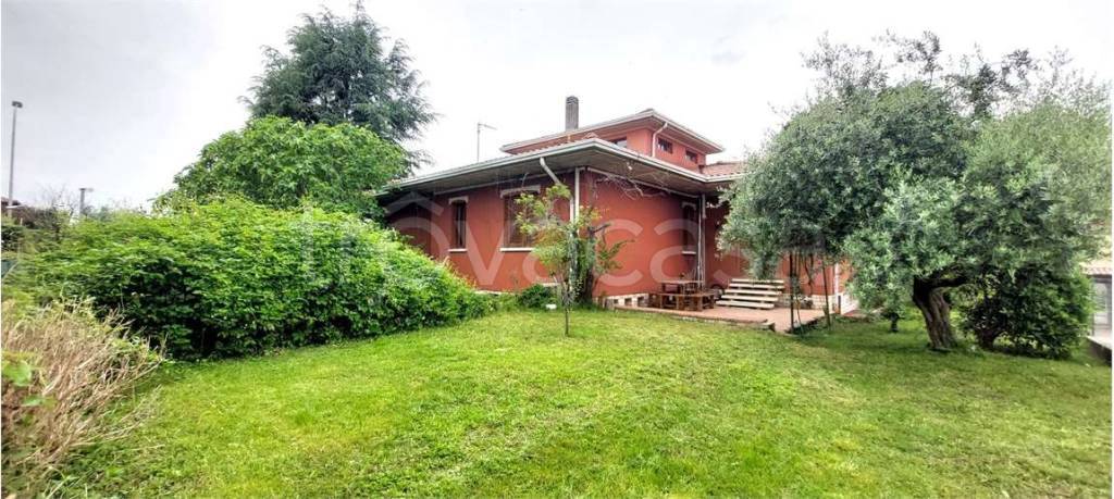 casa indipendente in vendita a Bedizzole in zona Piazza