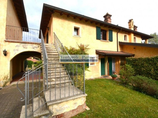 appartamento in vendita a Bedizzole in zona Macesina