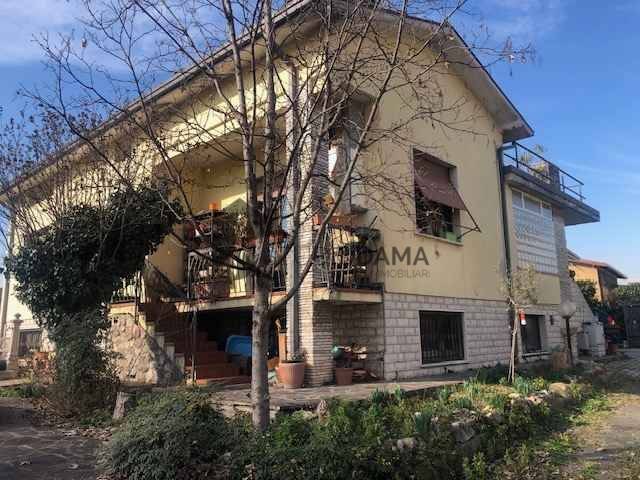 casa indipendente in vendita a Bedizzole in zona Piazza