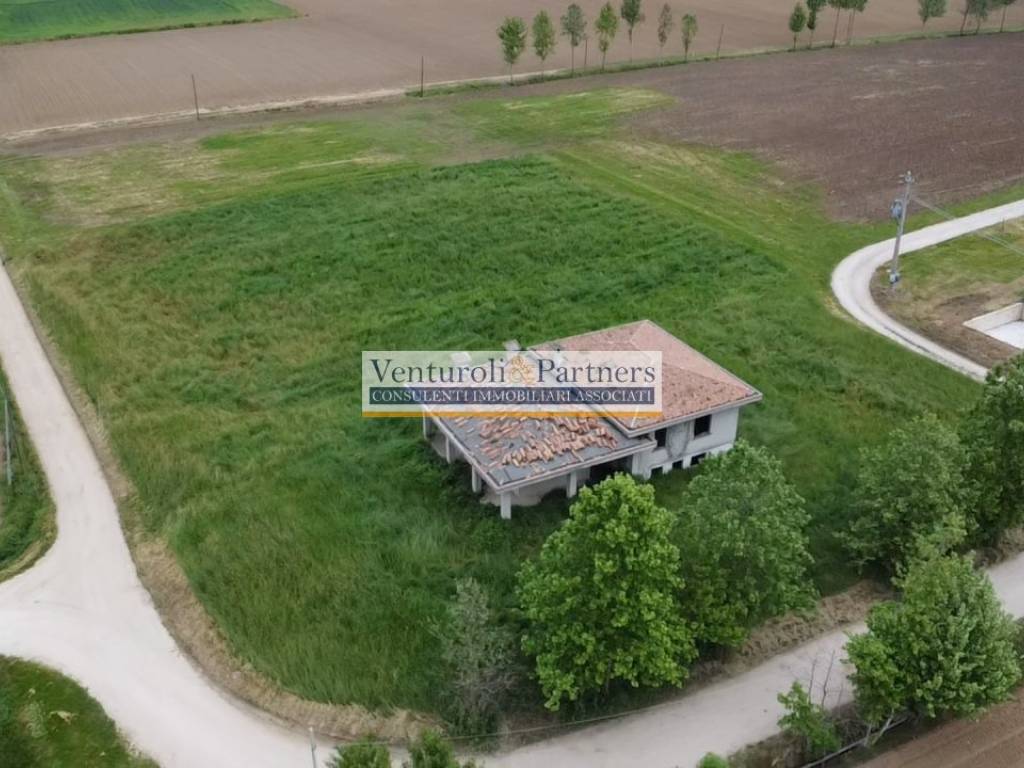 casa indipendente in vendita a Bedizzole in zona Piazza