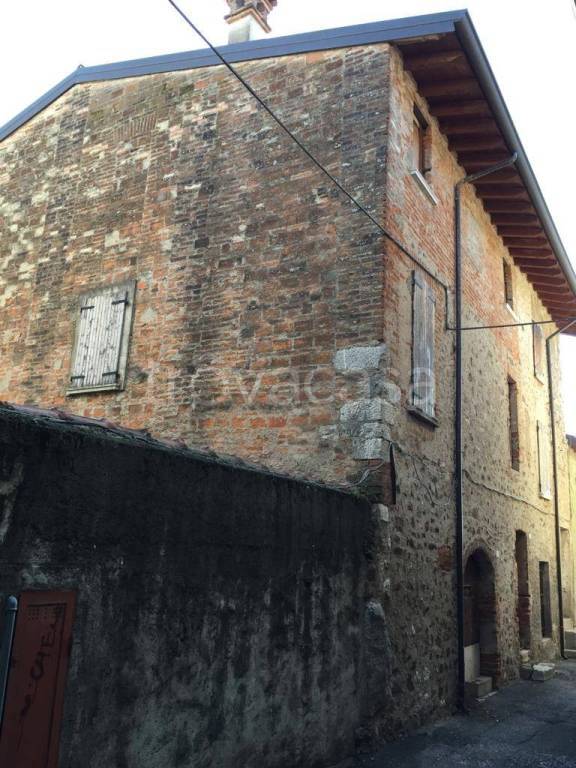 casa indipendente in vendita a Bedizzole in zona Piazza