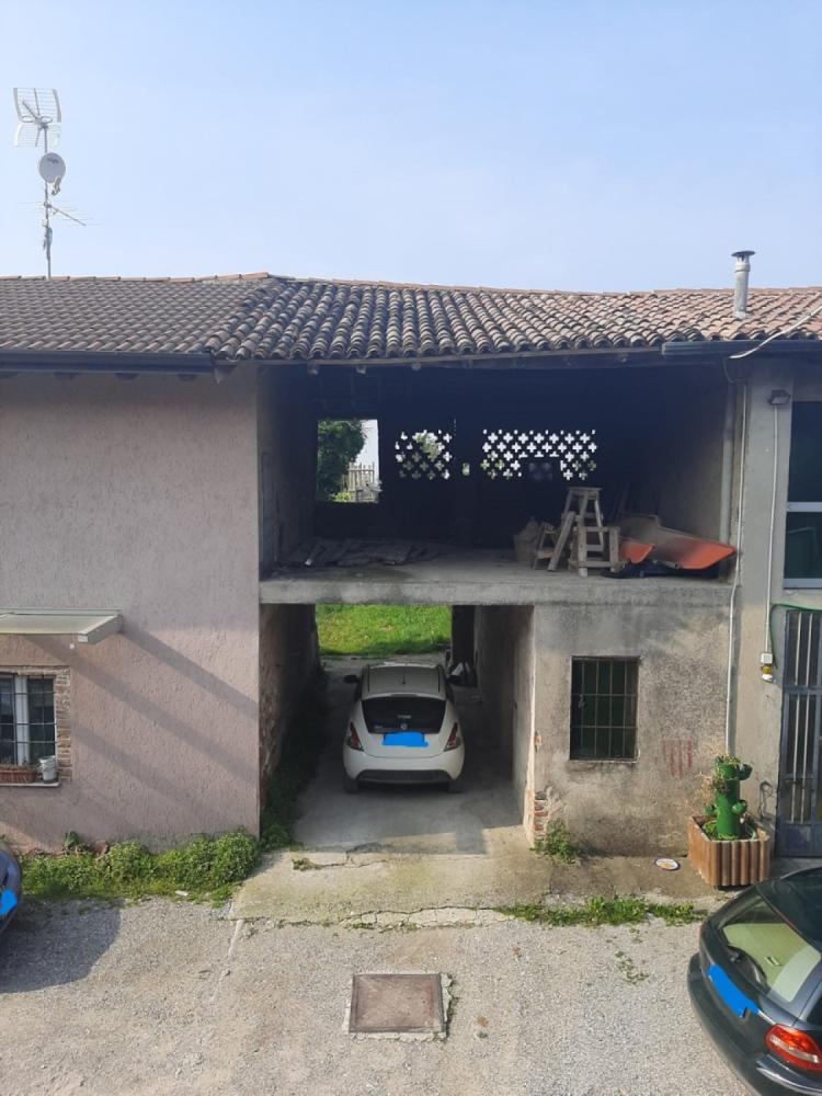 casa indipendente in vendita a Bedizzole in zona Piazza
