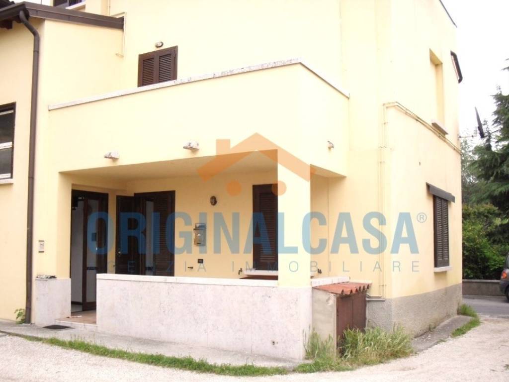 appartamento in vendita a Bedizzole in zona Piazza
