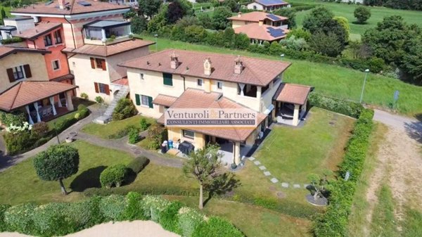 appartamento in vendita a Bedizzole in zona Macesina