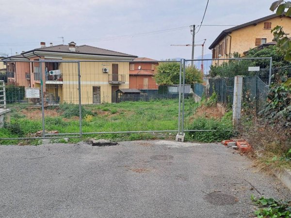 terreno edificabile in vendita a Bedizzole in zona Piazza