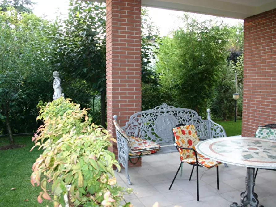 casa indipendente in vendita a Bedizzole in zona Piazza