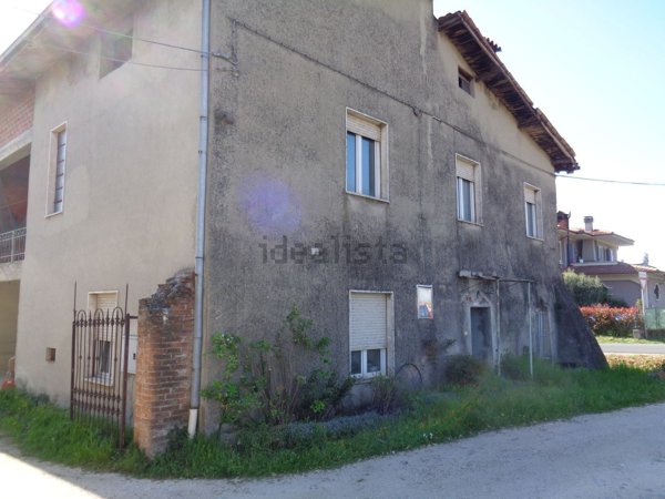 casale in vendita a Bedizzole in zona Piazza