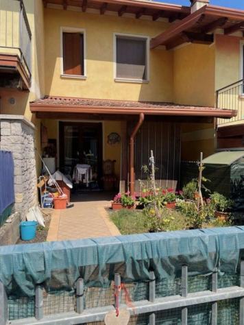 casa indipendente in vendita a Bedizzole in zona Piazza