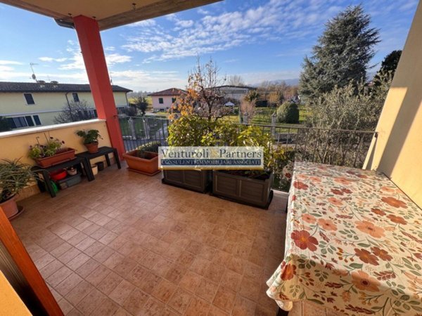 appartamento in vendita a Bedizzole in zona Piazza