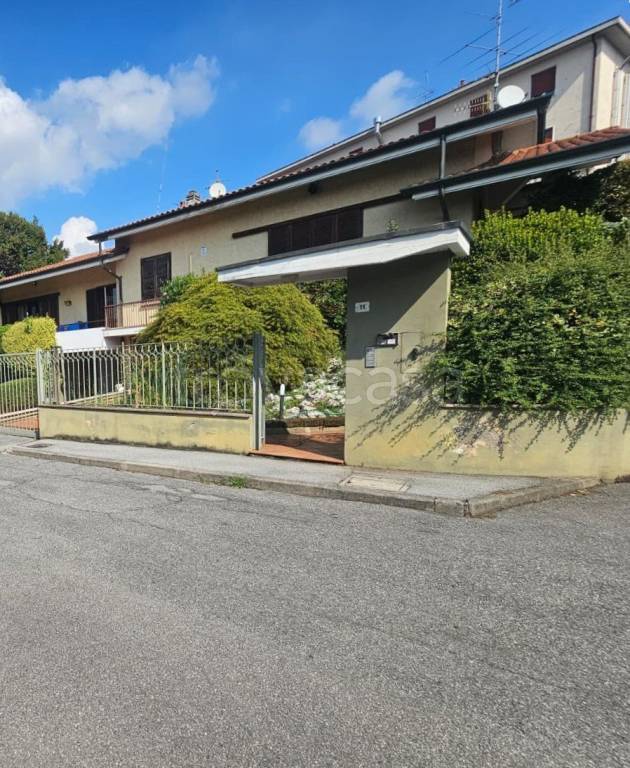 casa indipendente in vendita a Bedizzole in zona Piazza