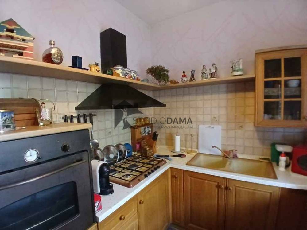 casa indipendente in vendita a Bedizzole in zona Piazza