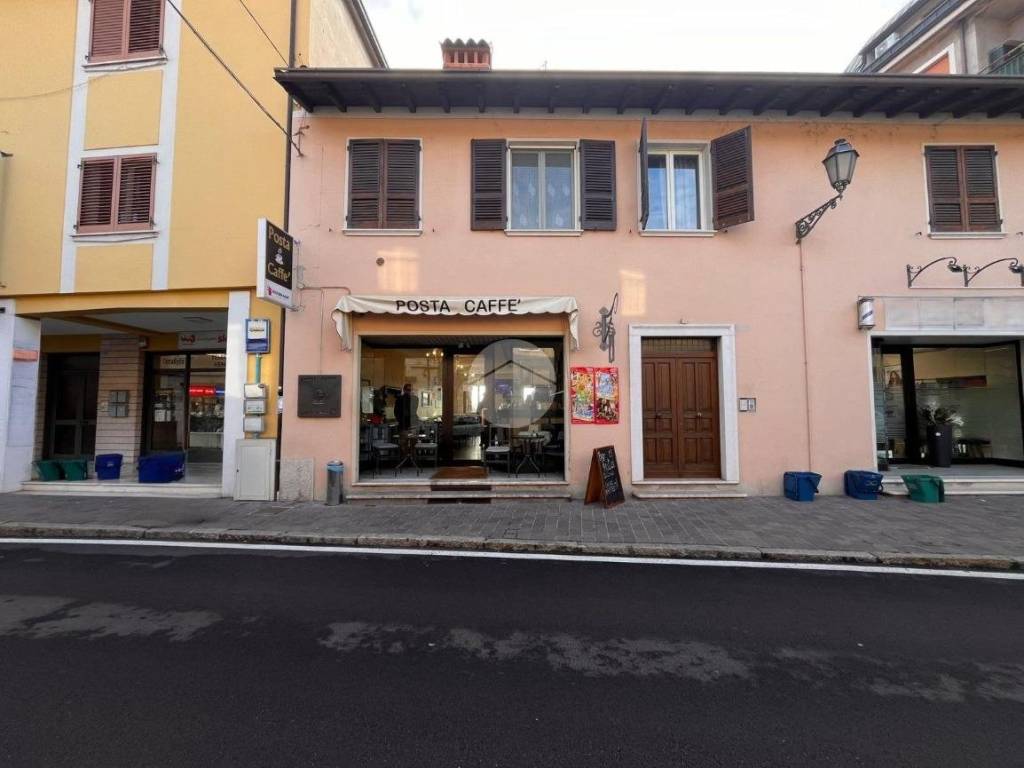 negozio in vendita a Bedizzole in zona Piazza