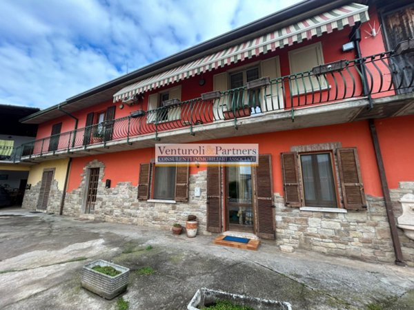 appartamento in vendita a Bedizzole in zona Salago