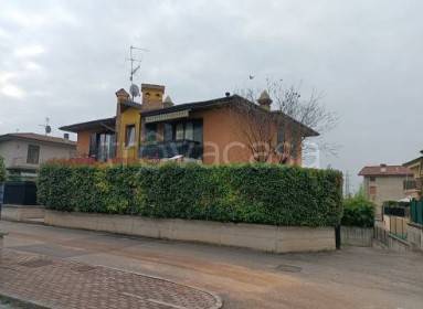 appartamento in vendita a Bedizzole in zona Piazza