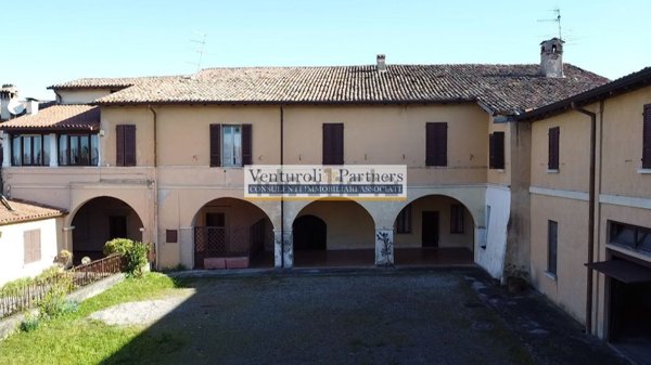 casale in vendita a Bedizzole