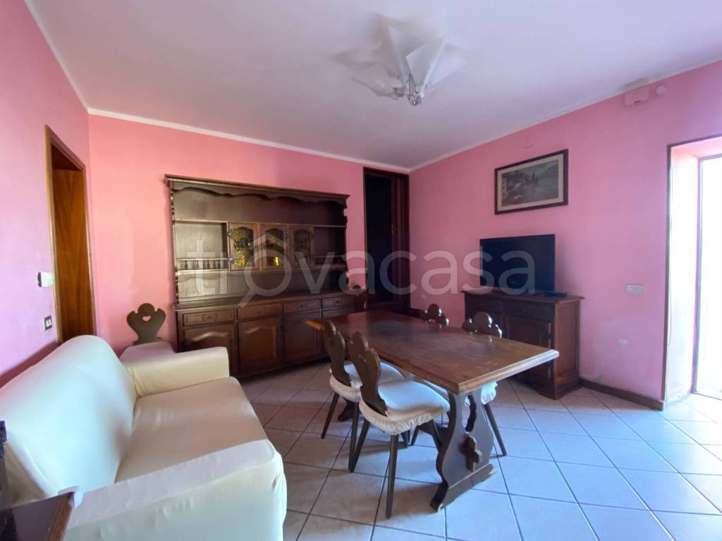 casa indipendente in vendita a Bedizzole in zona Piazza