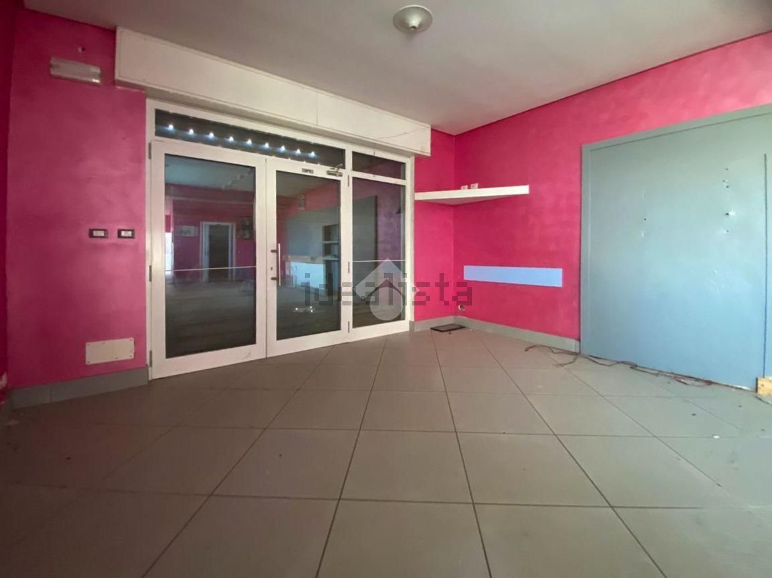 locale commerciale in vendita a Bedizzole in zona Pontenove