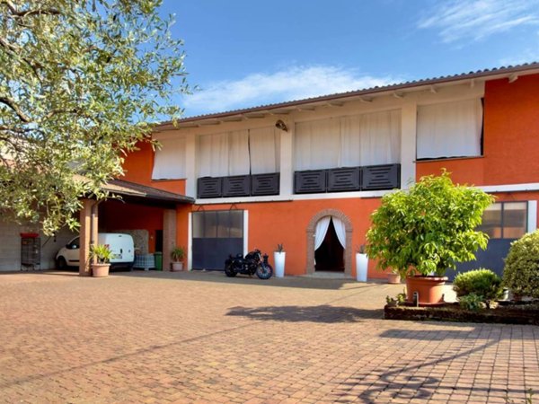 casa indipendente in vendita a Bedizzole in zona Piazza