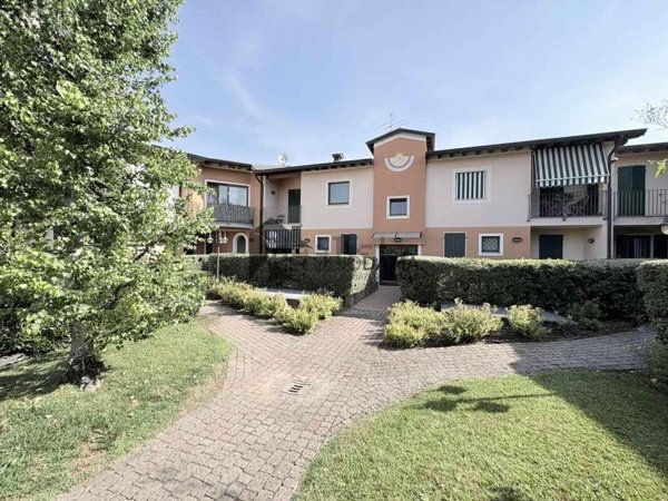 appartamento in vendita a Bedizzole in zona Sedesina