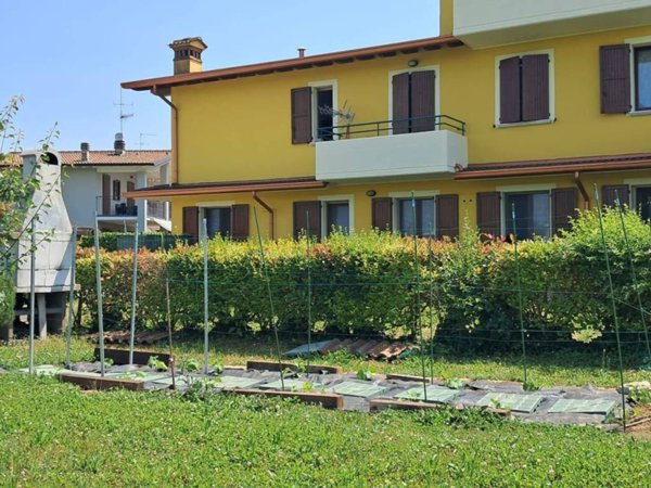 appartamento in vendita a Bedizzole in zona Piazza