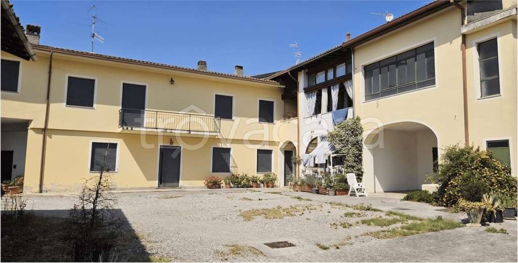 appartamento in vendita a Bedizzole in zona Macesina