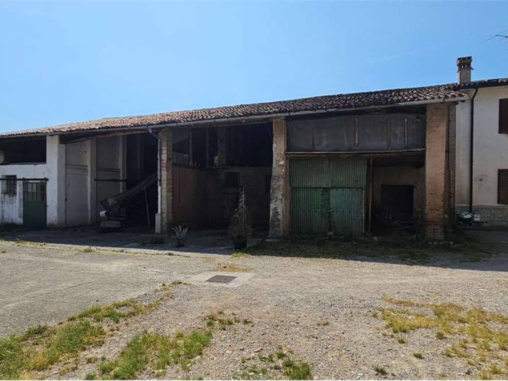 casa indipendente in vendita a Bedizzole in zona Macesina