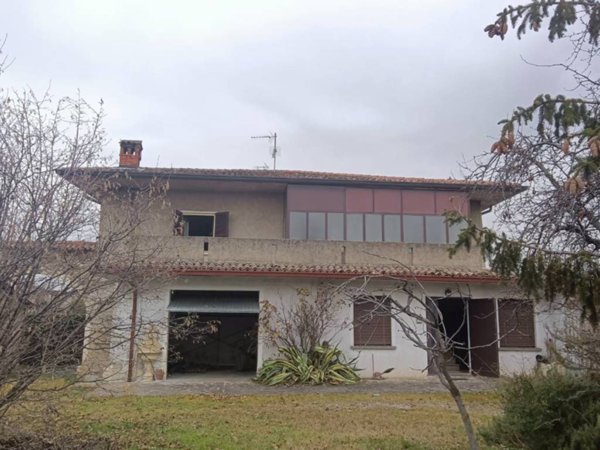 casa indipendente in vendita a Bedizzole in zona Piazza