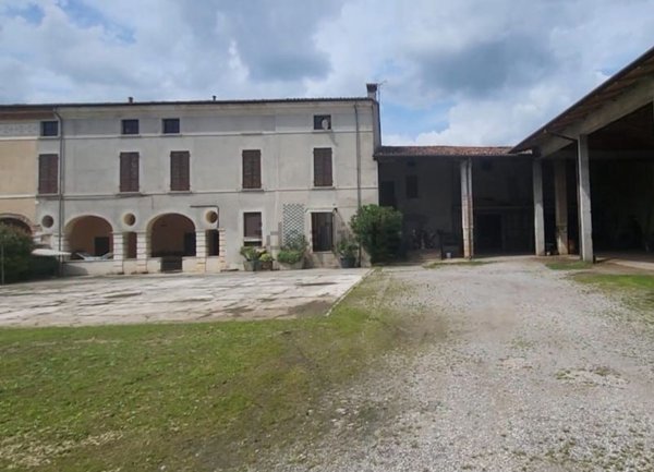 casa semindipendente in vendita a Bedizzole in zona Monteroseo