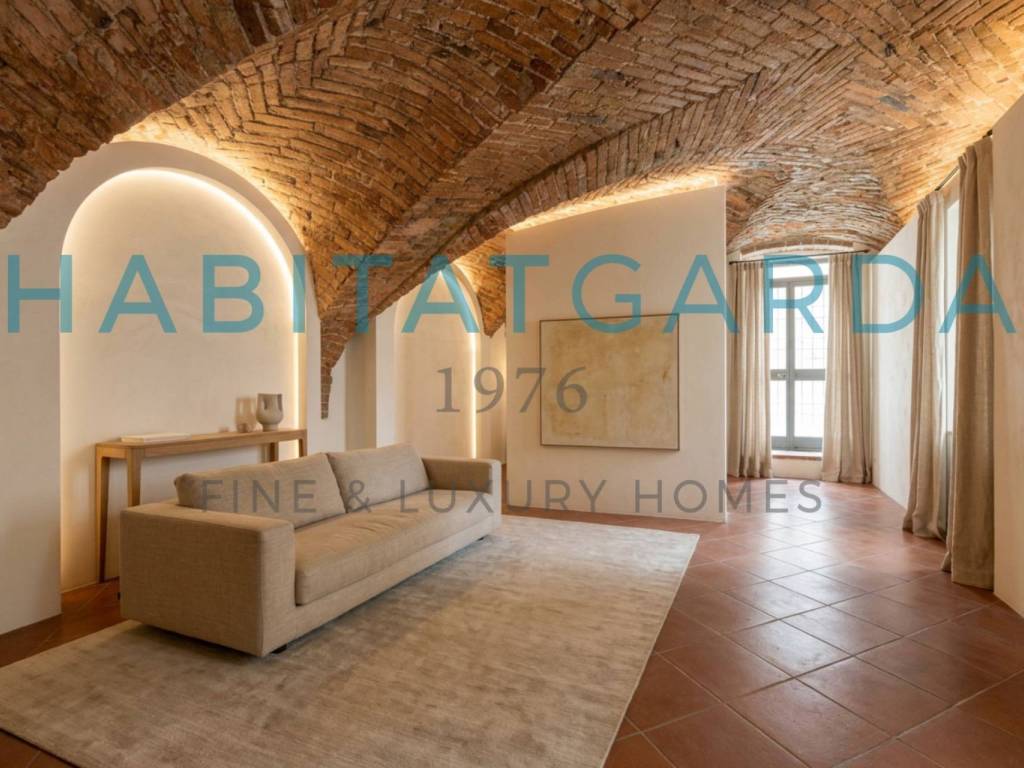 intera palazzina in vendita a Bedizzole in zona Piazza