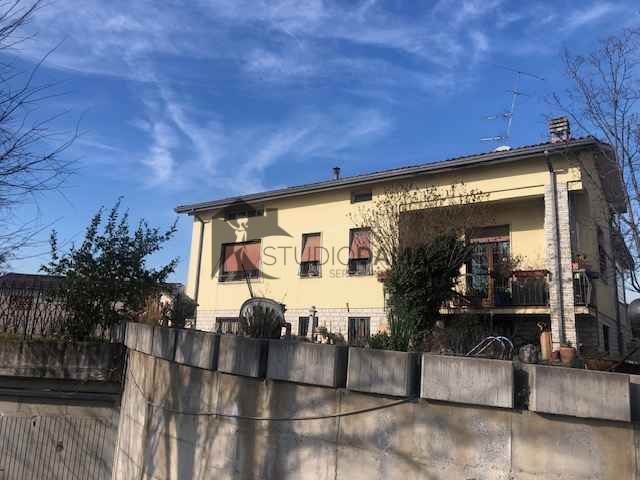 casa indipendente in vendita a Bedizzole in zona Piazza