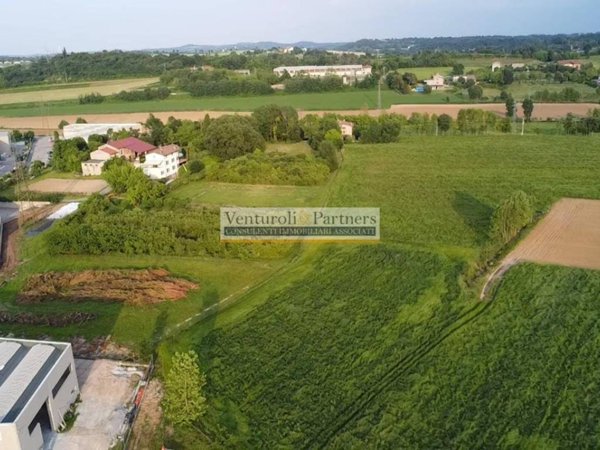 terreno in vendita a Bedizzole in zona Piazza