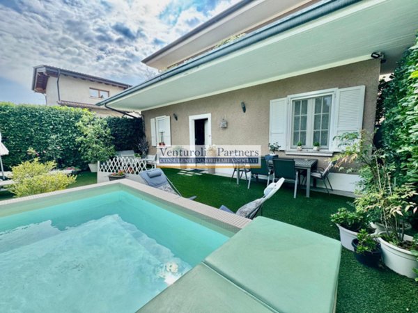 casa indipendente in vendita a Bedizzole in zona Piazza